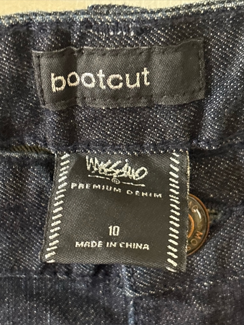 Women Mossimo Dark Wash Blue Bootcut Jeans NWT SZ 10 - Picture 4 of 8